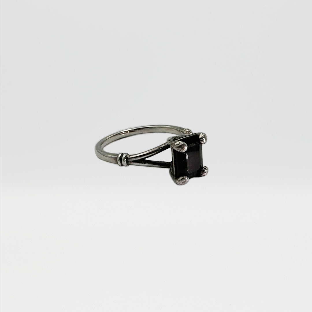 The Luna Ring